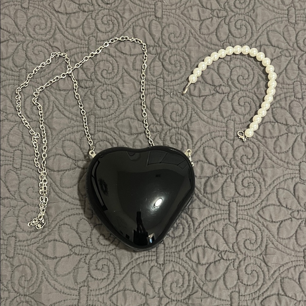 Urban Expressions Black Heart Crossbody Bag